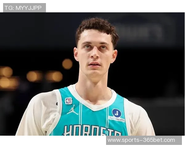 34号秀卡尔克布伦纳表现出色7投5中贡献10分5篮板4盖帽展现即战力