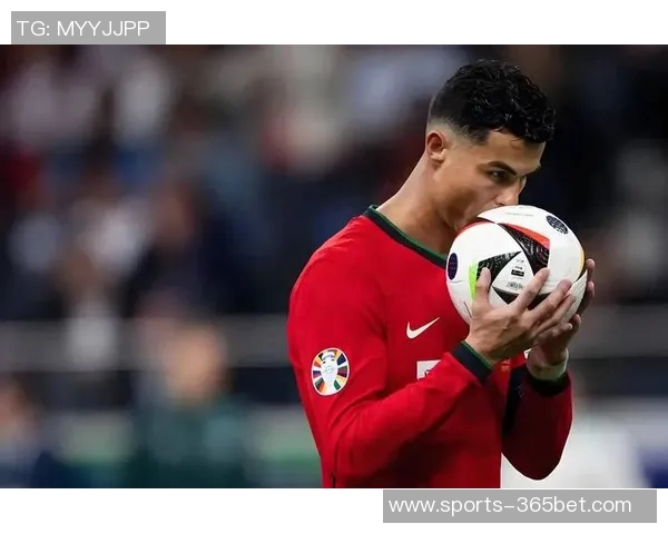 葡萄牙主帅称赞C罗渴望胜利的精神与关键作用