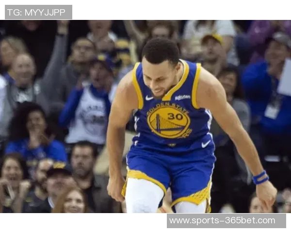 梅里尔复出表现惊艳第二场12投7中砍下22分6篮板7助攻三分球10投6中