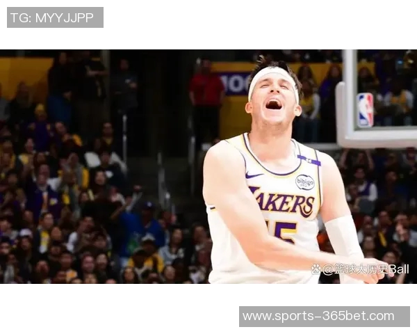 里夫斯伤病或将影响未来发展但他选择继续留在湖人队