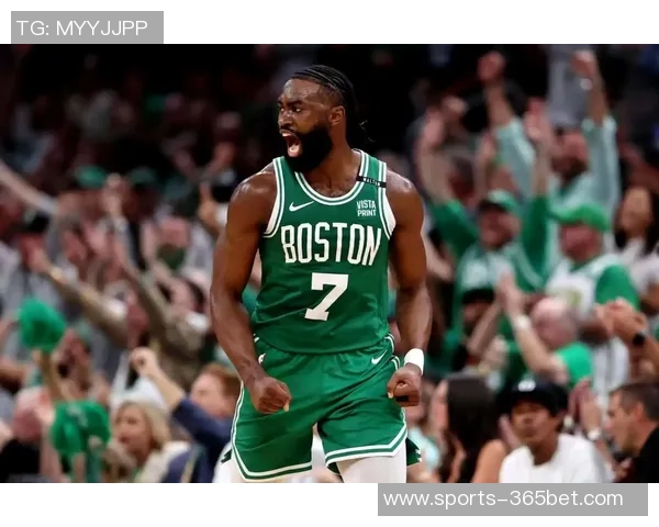 杰伦布朗半场状态低迷中投失准两分球命中率惨淡仅得两分